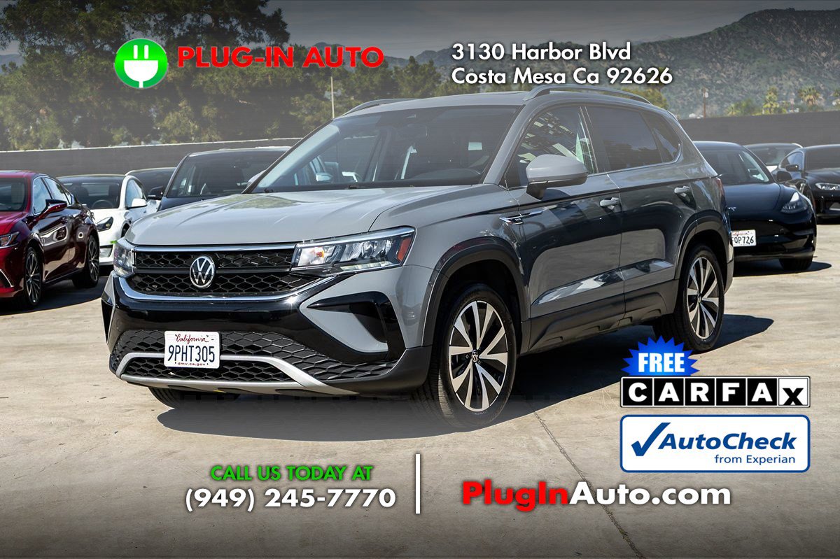 Used 2022 Volkswagen Taos SE w/ Panoramic Sunroof Package