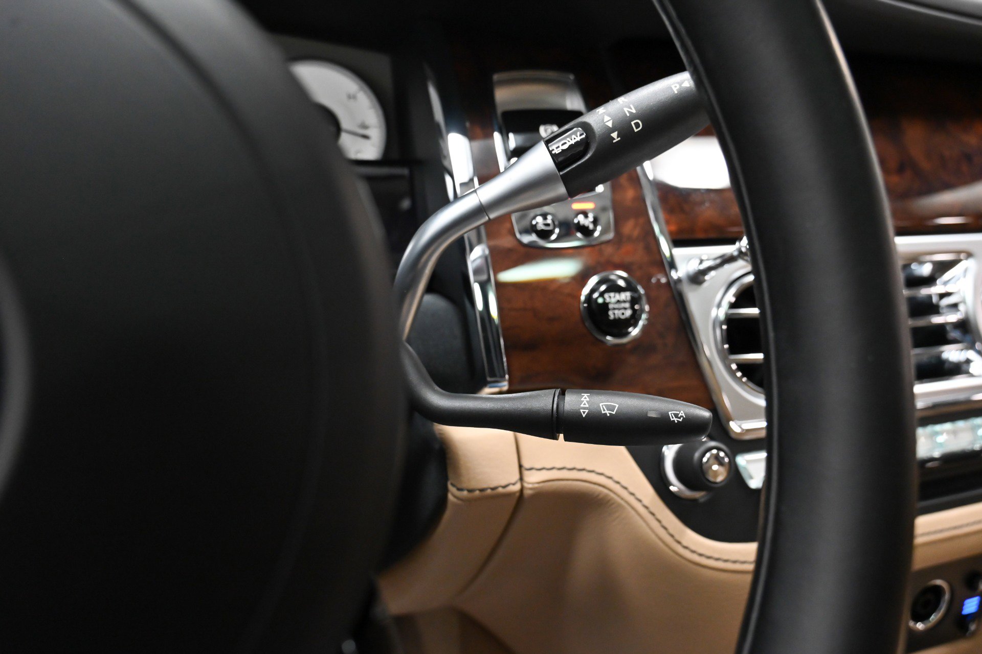 Used 2017 Rolls-Royce Ghost image 45