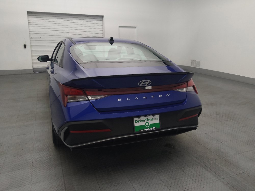 Used 2025 Hyundai Elantra Sport w/ Cargo Package FWD image 6