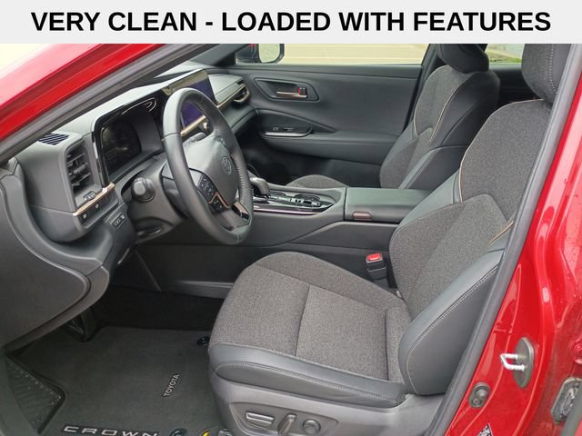 Used 2024 Toyota Crown AWD/4WD image 9