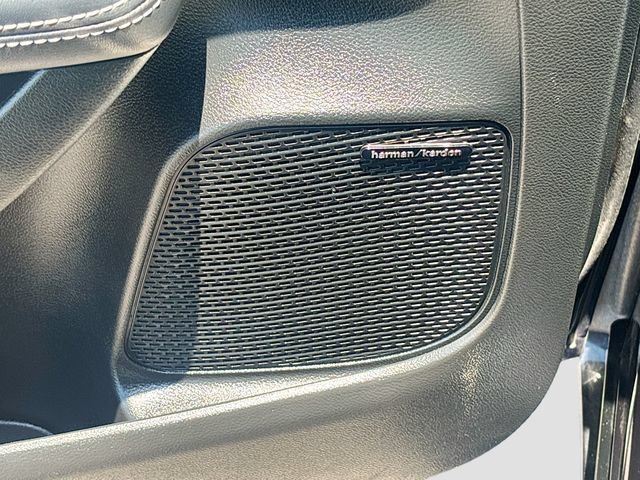Used 2024 Chrysler Pacifica Limited w/ Uconnect Theater Family Group AWD/4WD image 20