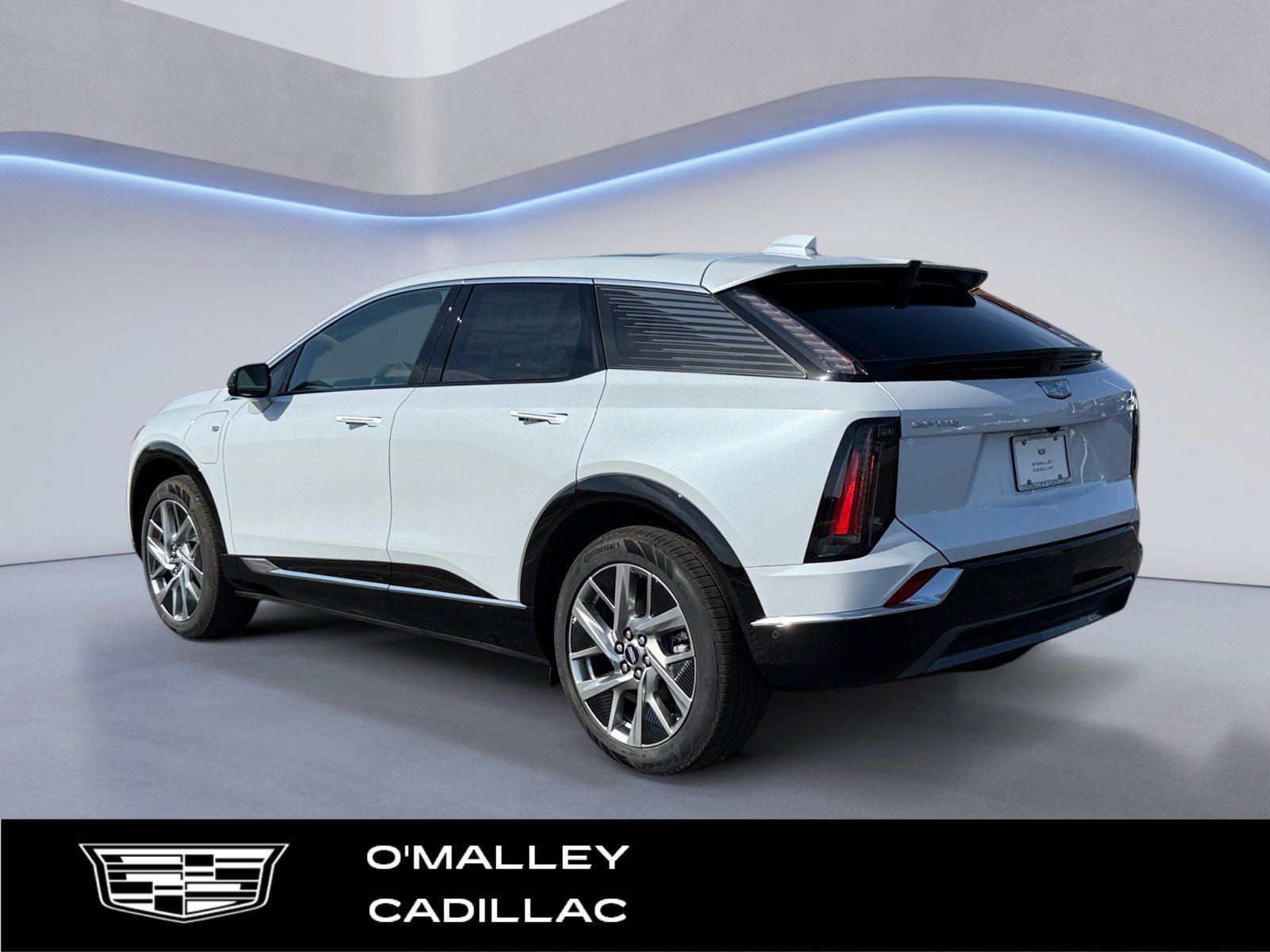 New 2027 Cadillac Optiq Premium Luxury w/ LPO, Floor Liner Package AWD/4WD image 3
