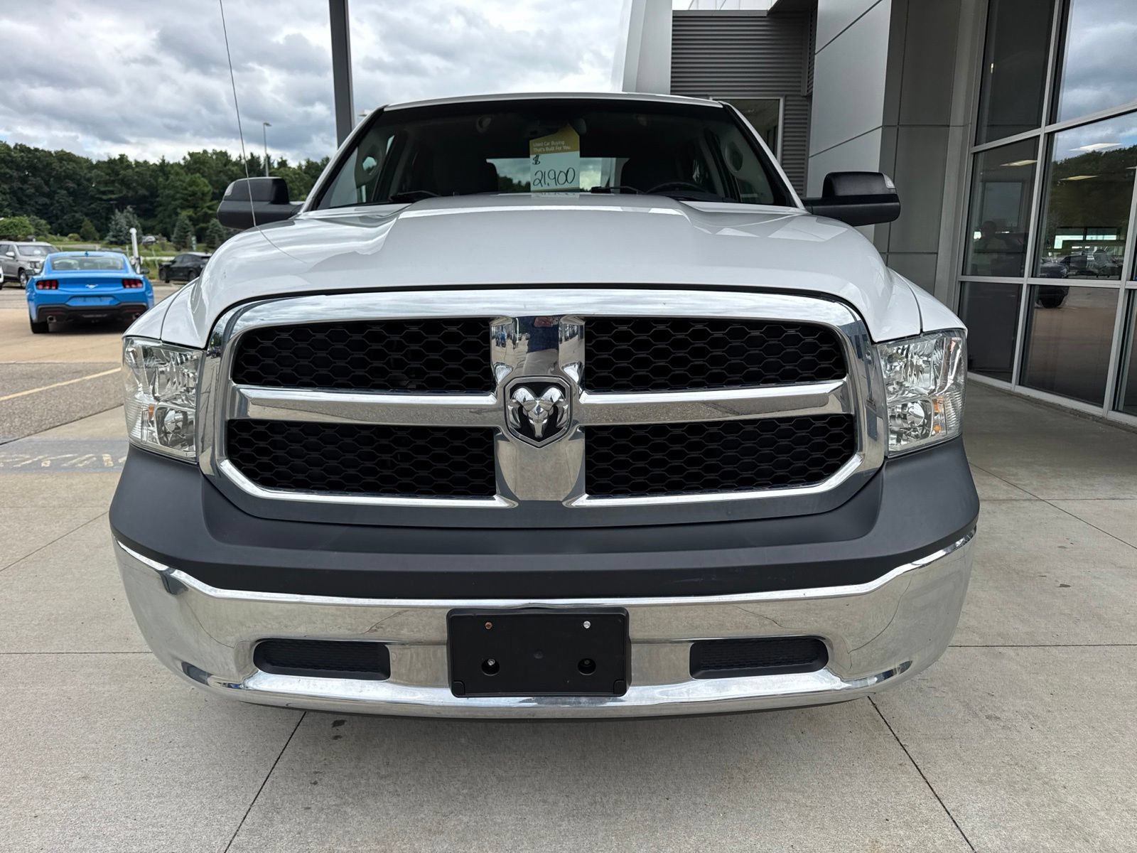 Used 2018 RAM 1500 ST w/ SXT Appearance Group AWD/4WD image 11