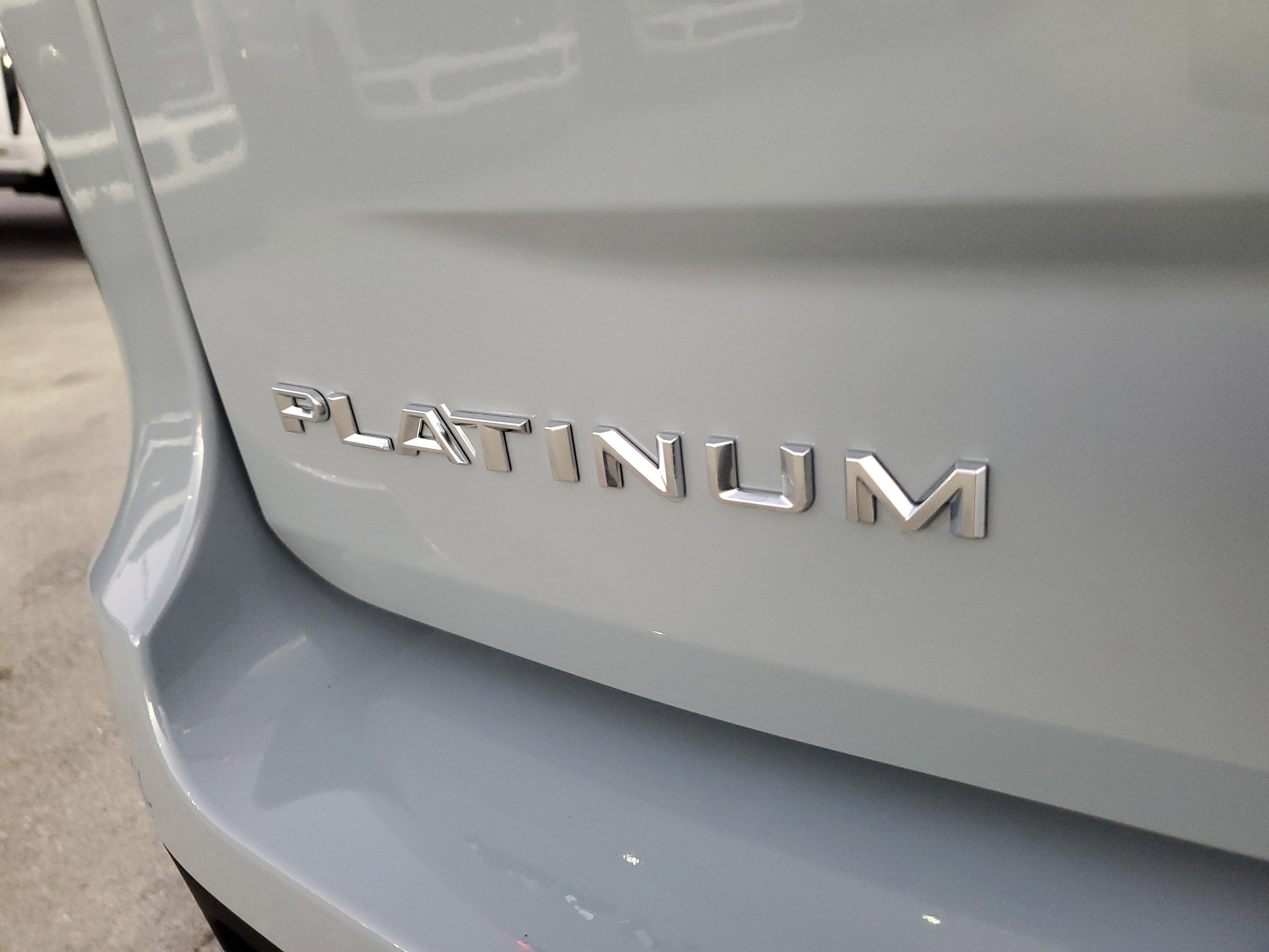 New 2025 Ford Expedition Max Platinum w/ Driver's Package image 8