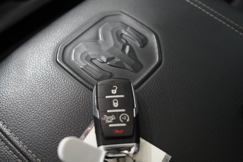 Used 2025 RAM 1500 Laramie w/ Night Edition AWD/4WD image 29