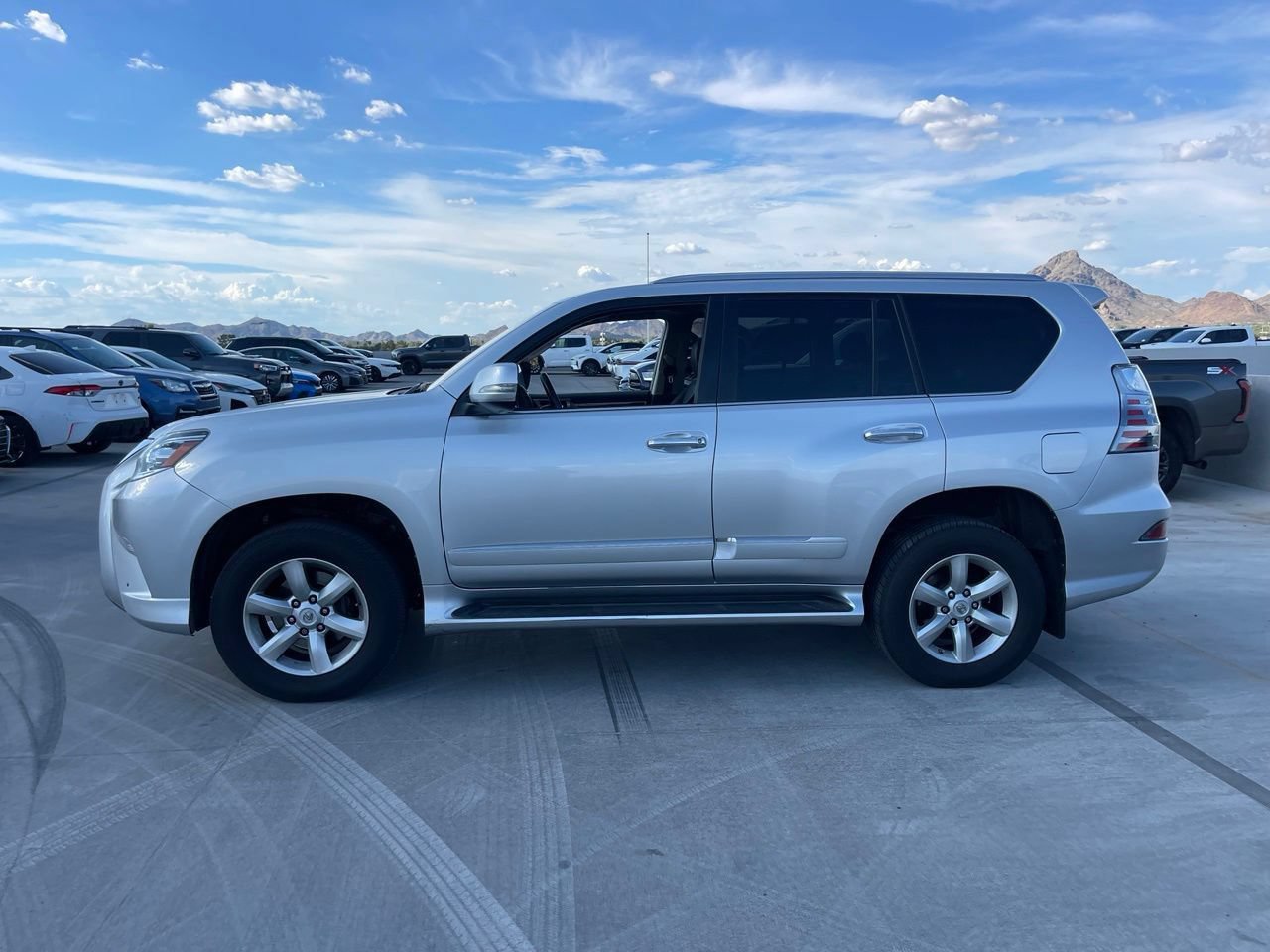 Used 2018 Lexus GX 460 w/ Navigation Package AWD/4WD image 7