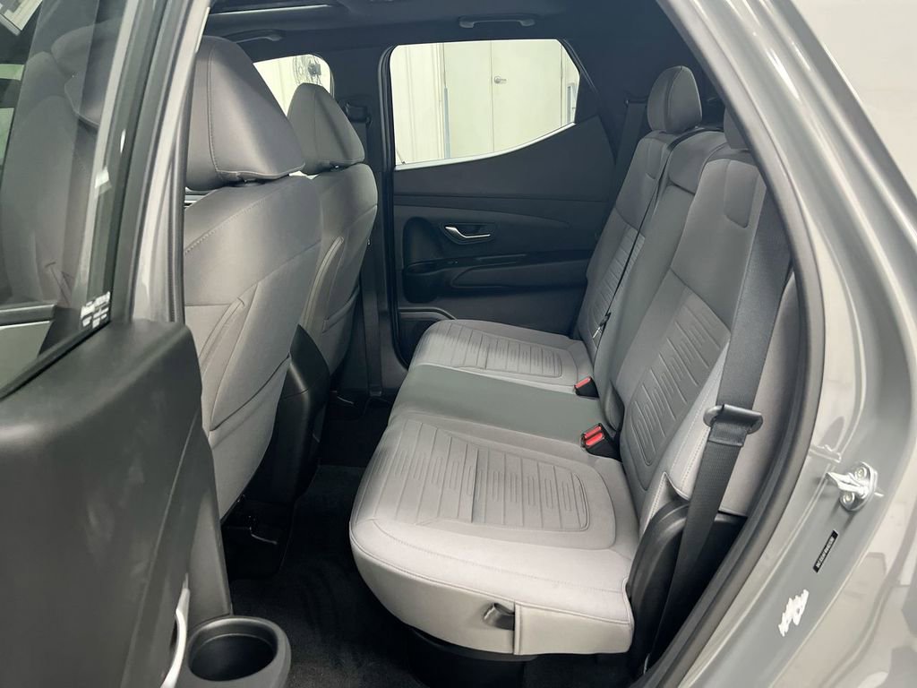 Used 2022 Hyundai Santa Cruz SEL Premium image 23