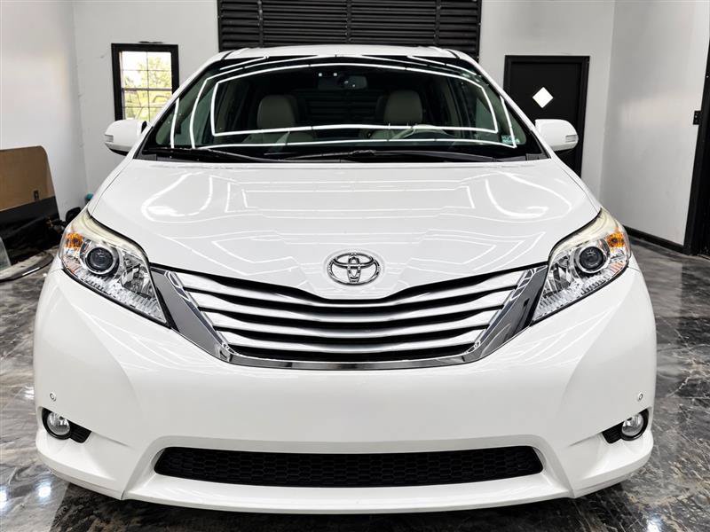 Used 2013 Toyota Sienna Limited w/ Premium Pkg AWD/4WD image 7