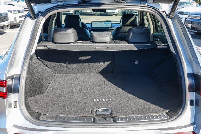 Used 2023 Genesis Electrified GV70 AWD/4WD image 29
