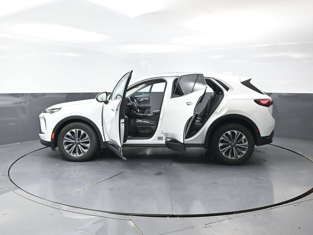 Used 2024 Buick Envision Preferred AWD/4WD image 57