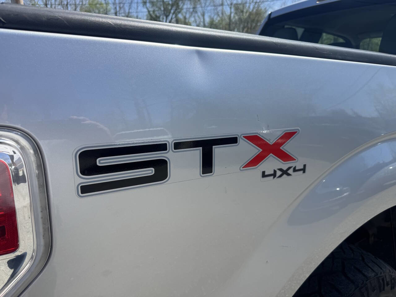 Used 2010 Ford F150 STX AWD/4WD image 8