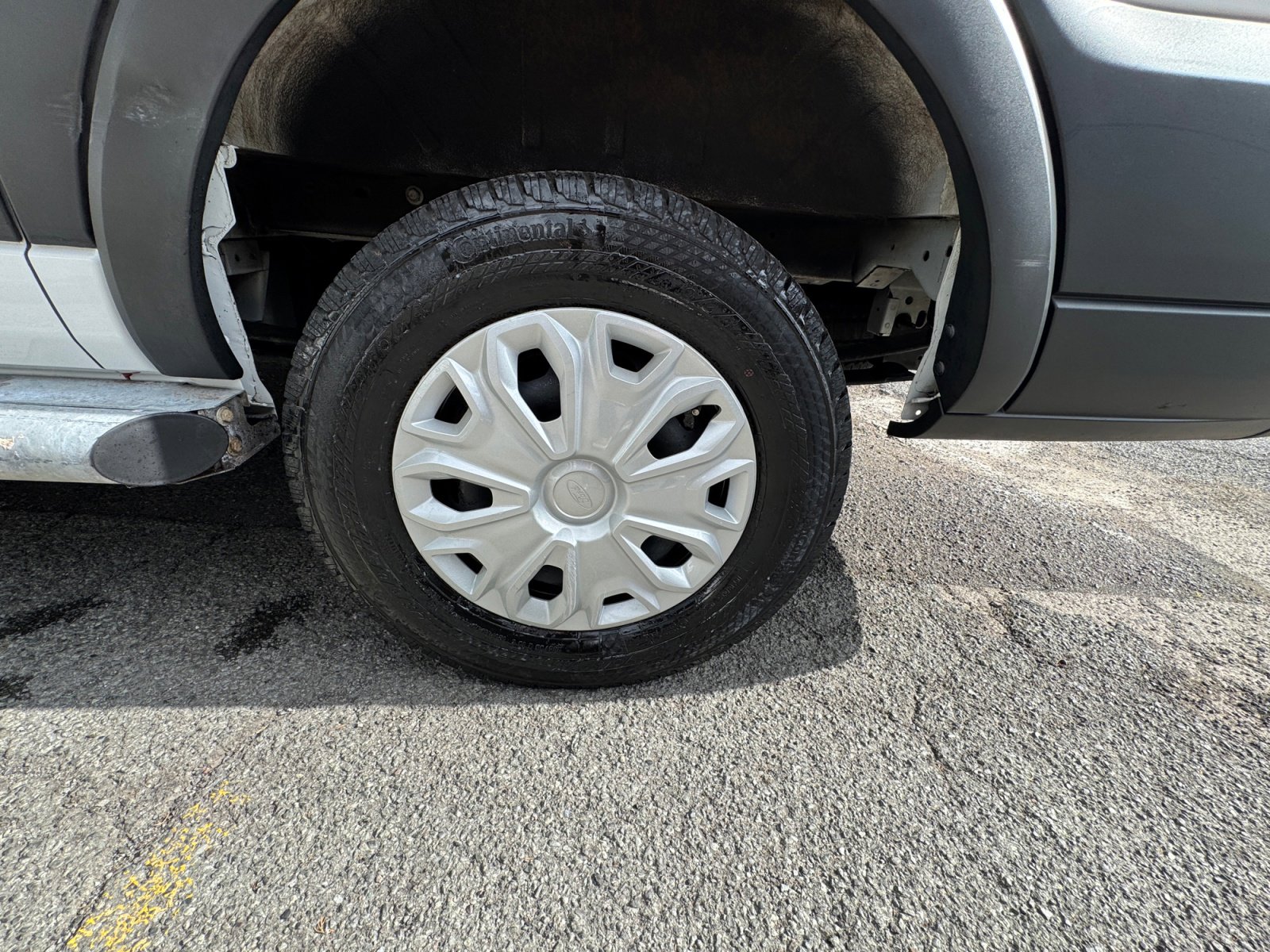 Used 2023 Ford Transit 250 Low Roof w/ Exterior Upgrade Package image 20