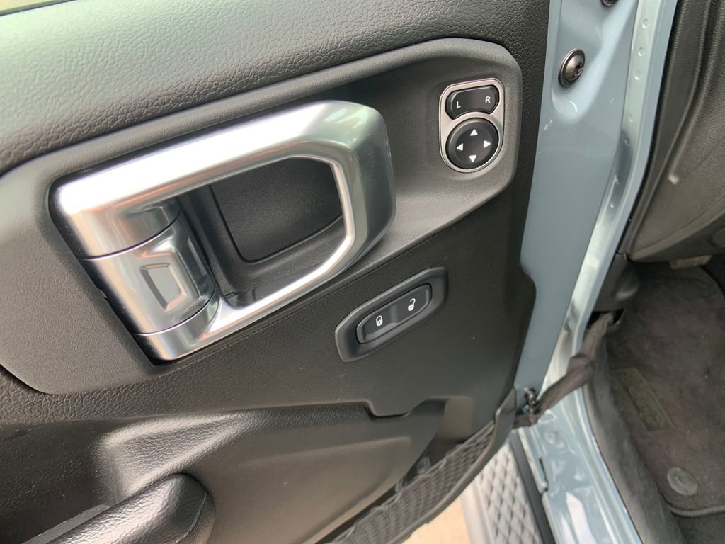 Used 2024 Jeep Gladiator Sport image 13