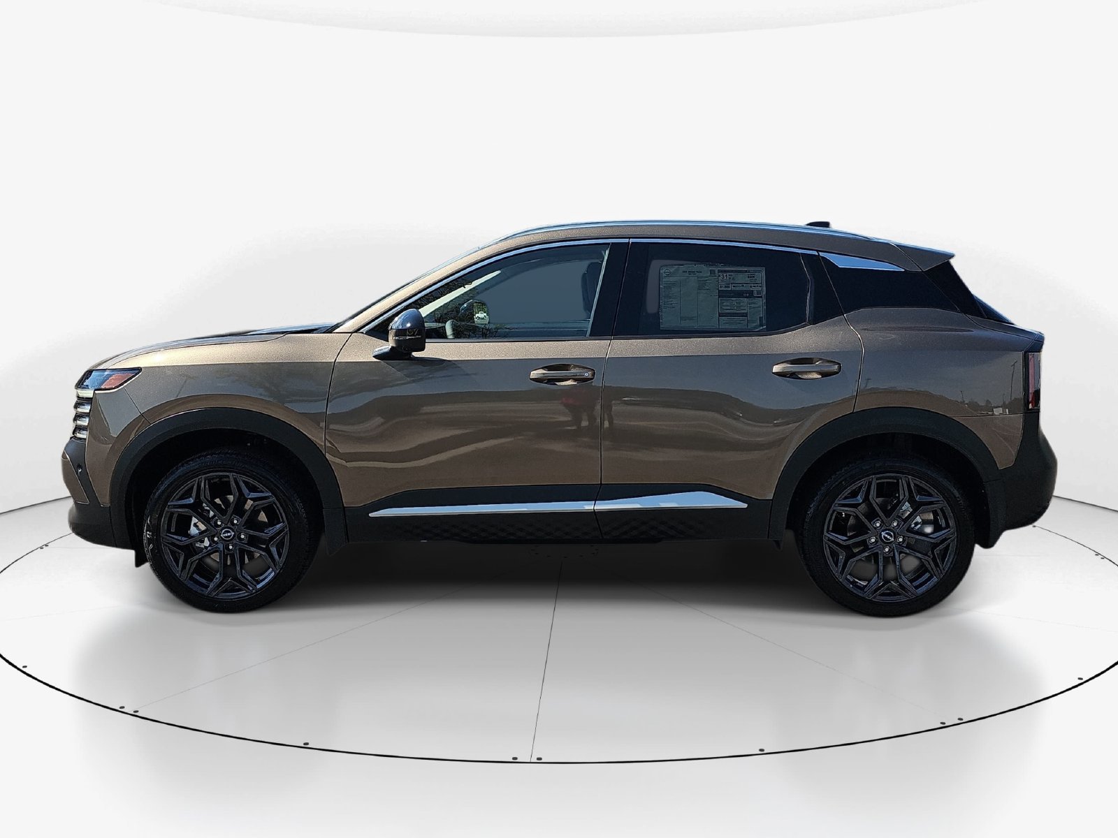 New 2027 Nissan Kicks SR w/ Cold Weather Package FWD image 8
