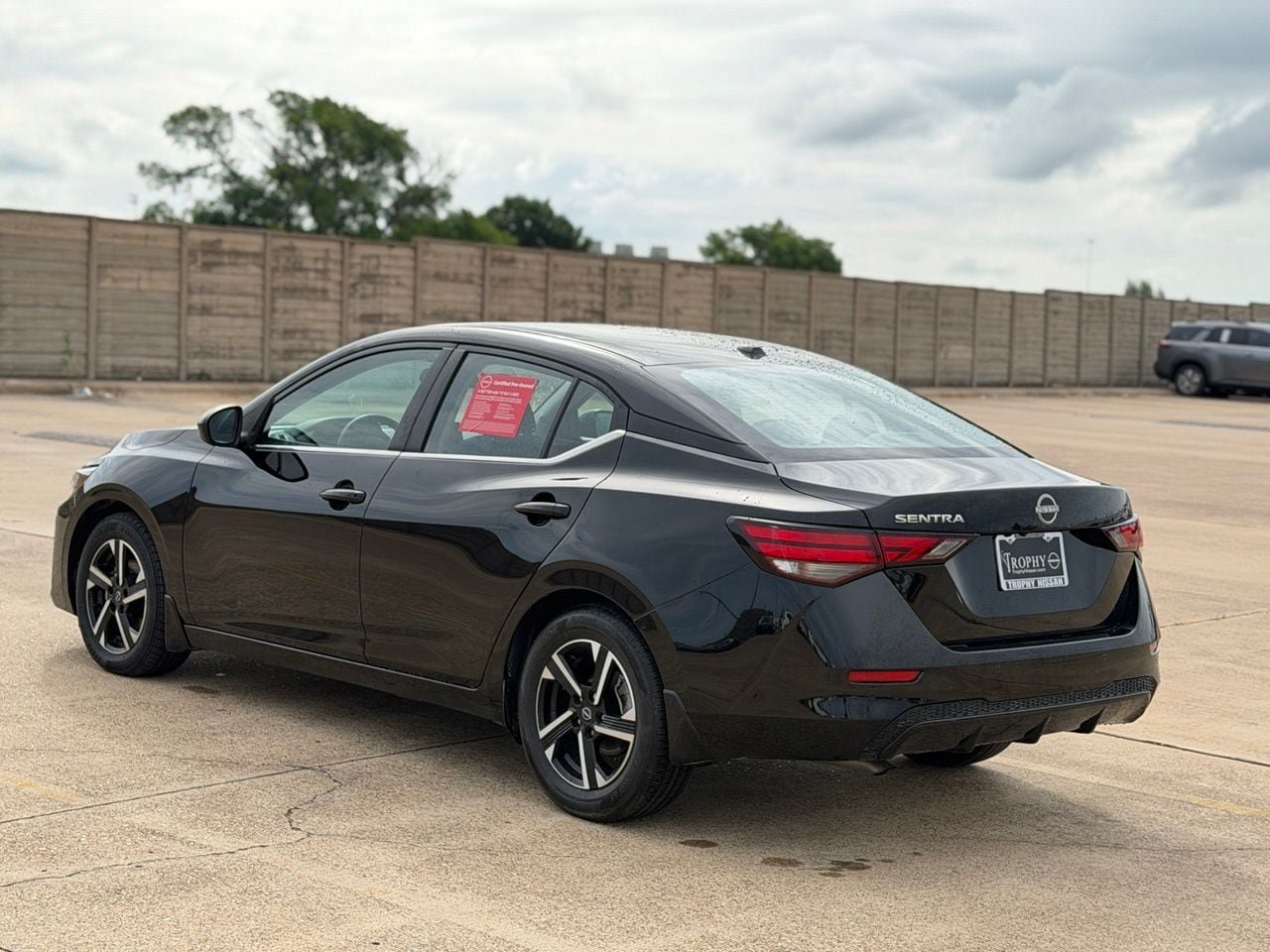 Certified 2025 Nissan Sentra SV FWD image 8