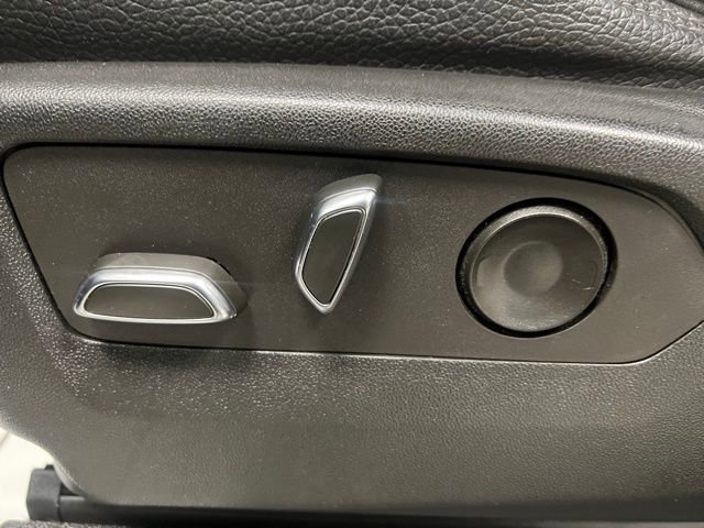 Used 2022 GMC Yukon XL Denali image 23