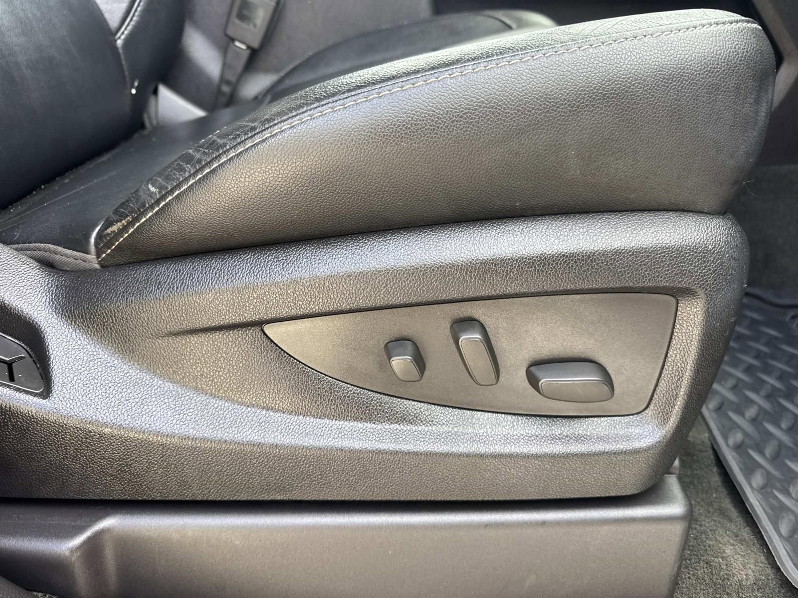 Used 2015 Chevrolet Silverado 1500 LTZ image 12