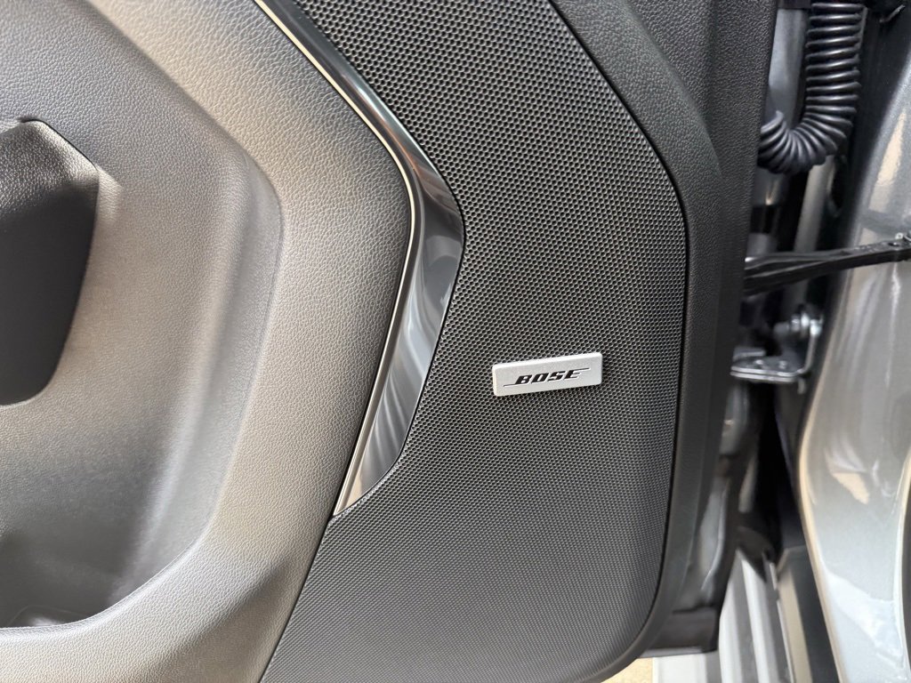 New 2026 Chevrolet Suburban LT w/ Comfort Package image 34