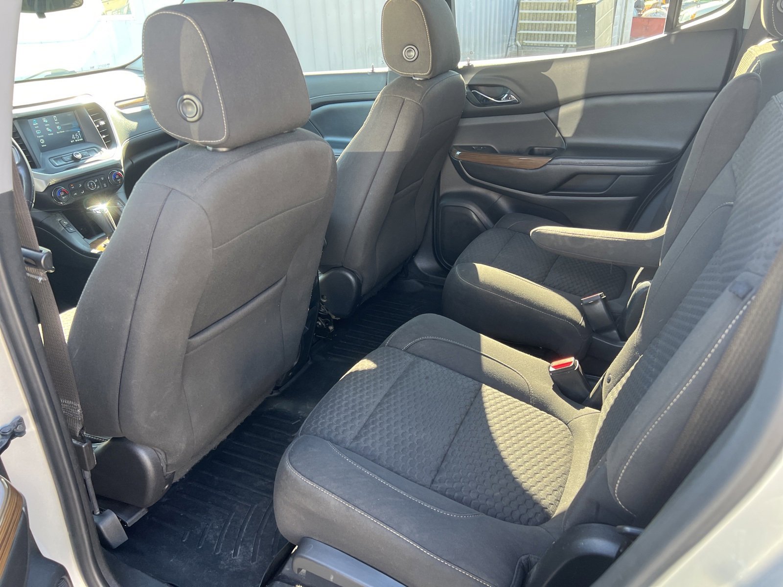 Used 2019 GMC Acadia SLE w/ Driver Alert Package I image 11