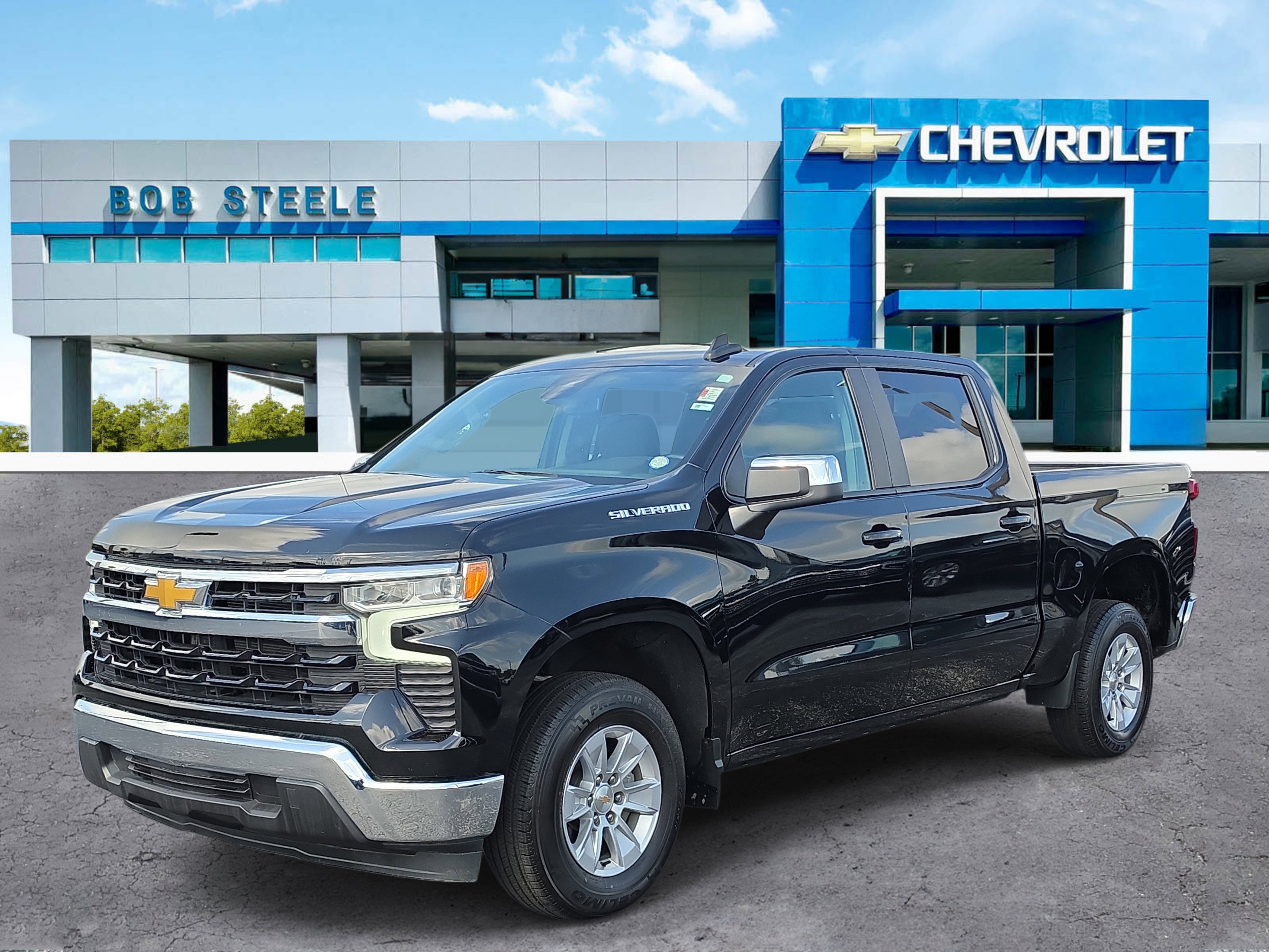 Certified 2025 Chevrolet Silverado 1500 LT RWD image 2