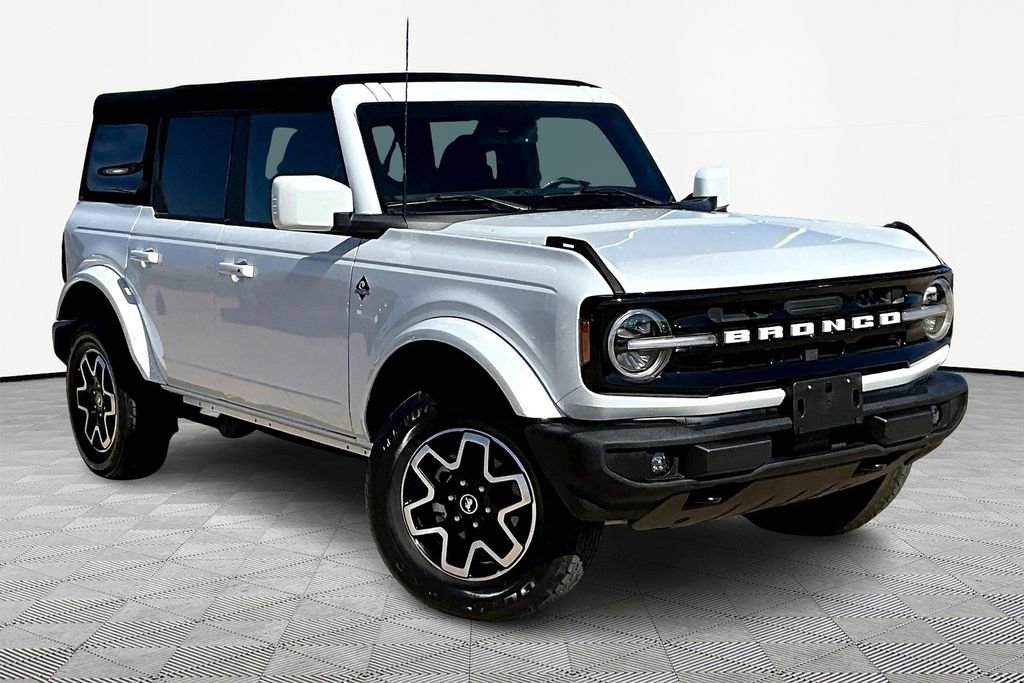 Used 2022 Ford Bronco Outer Banks AWD/4WD image 11