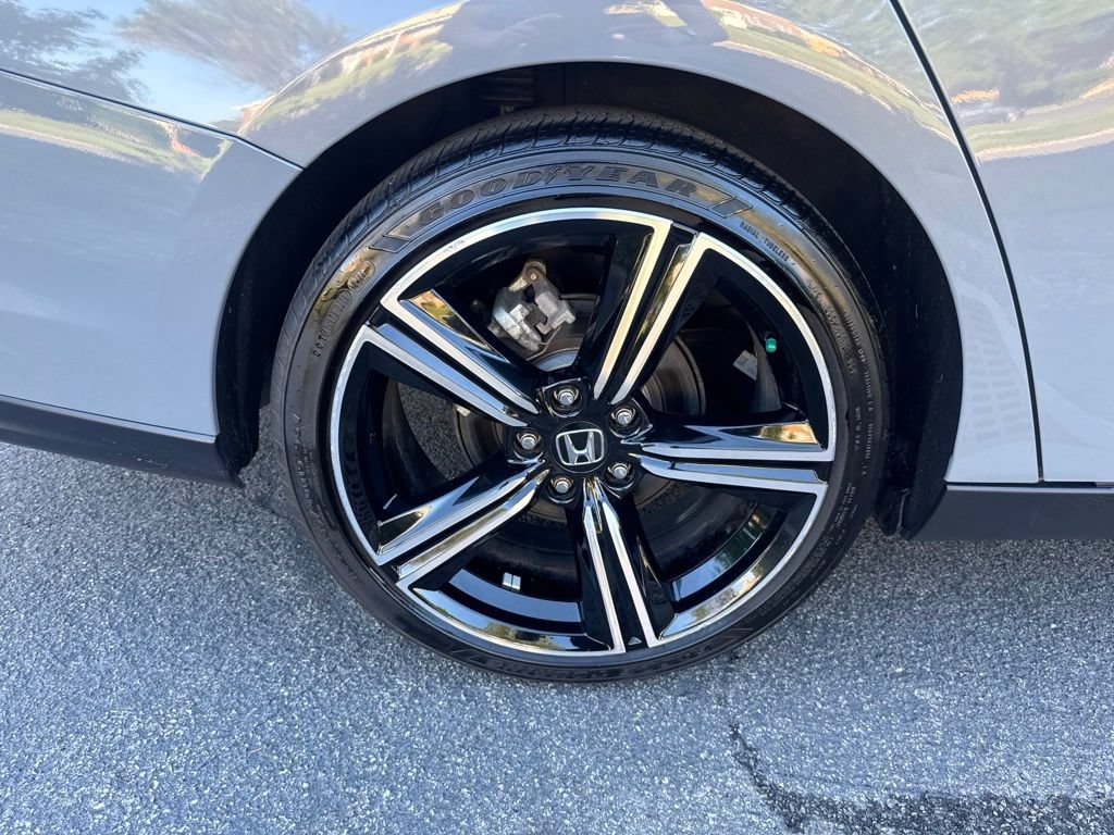 Certified 2025 Honda Accord Sport image 14