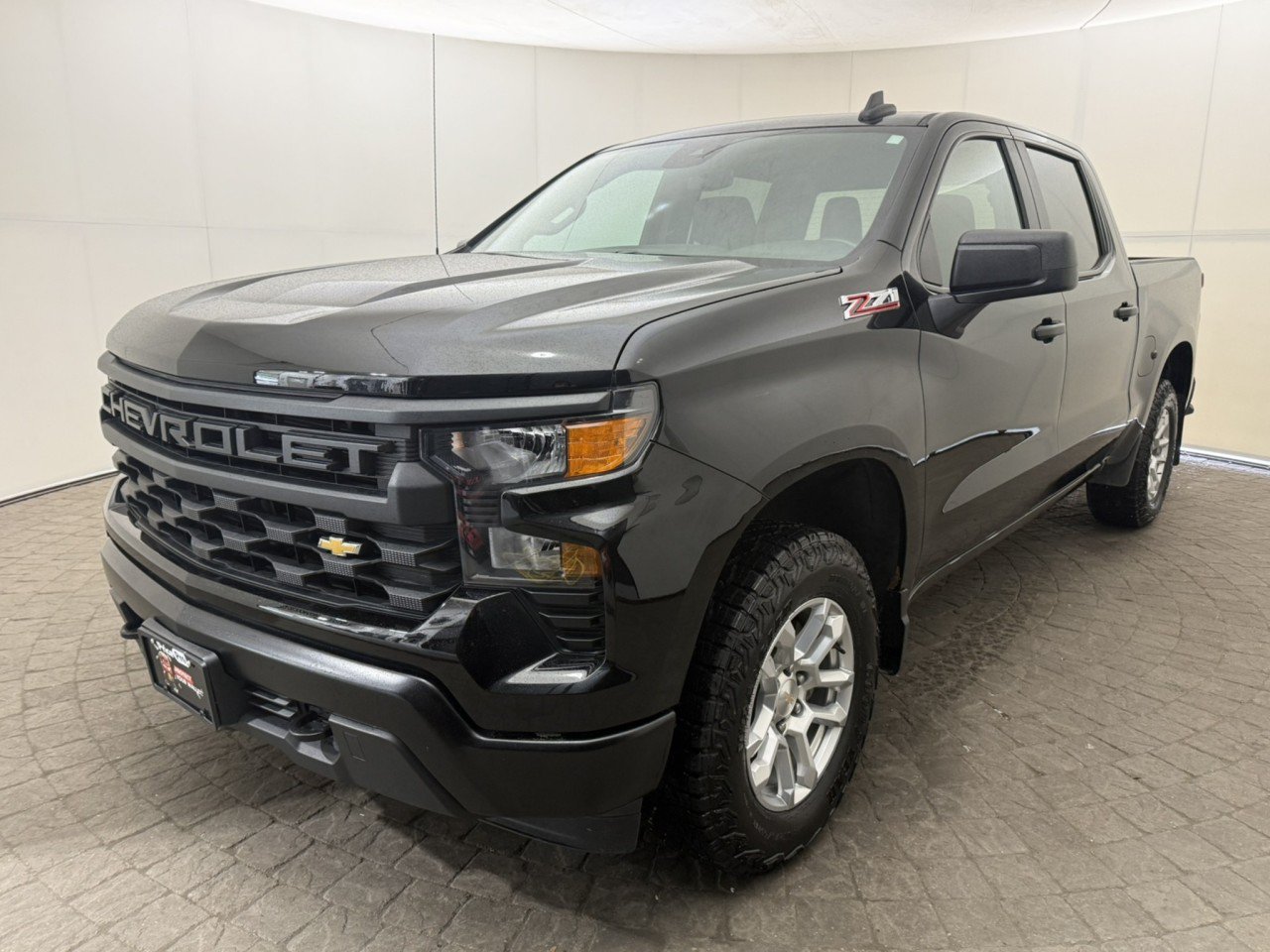 Used 2024 Chevrolet Silverado 1500 W/T w/ WT Value Package AWD/4WD image 3