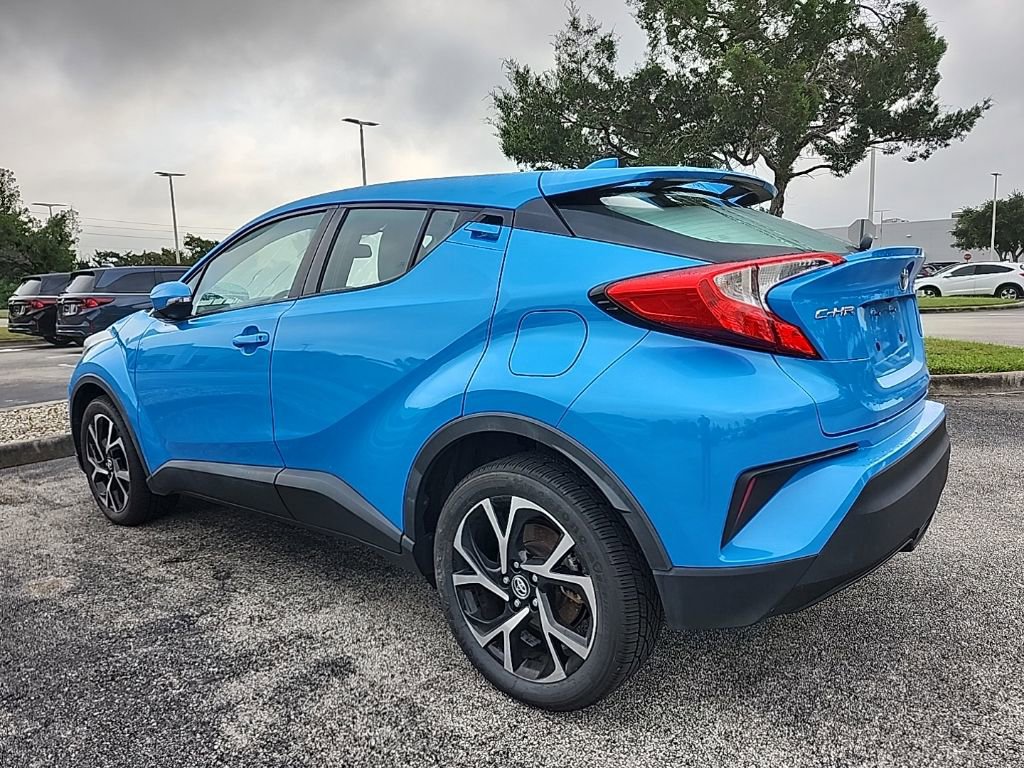 Used 2019 Toyota C-HR XLE FWD image 7