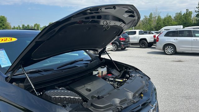 Certified 2023 Chevrolet Traverse RS image 44