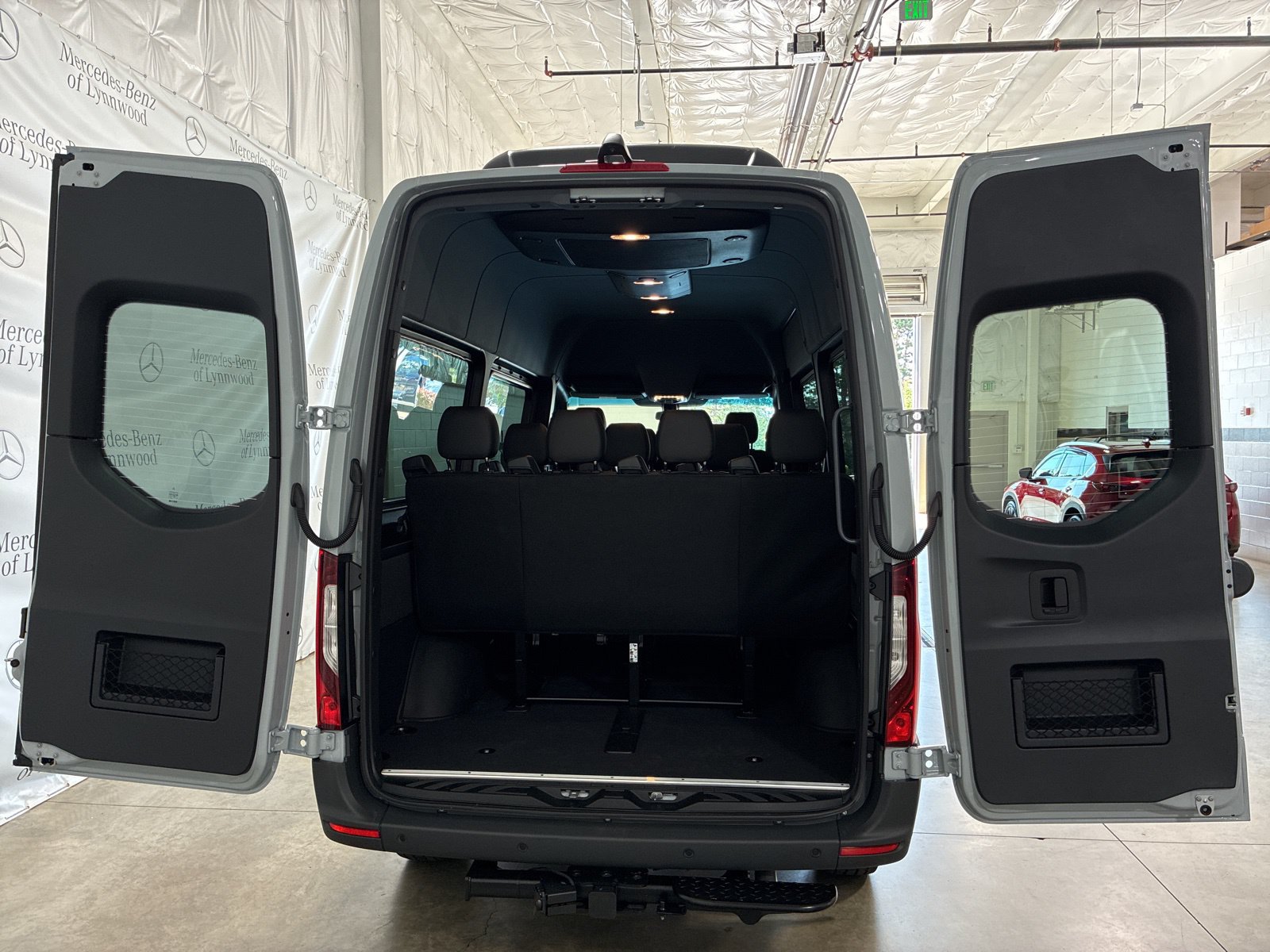 New 2025 Mercedes-Benz Sprinter 2500 image 19