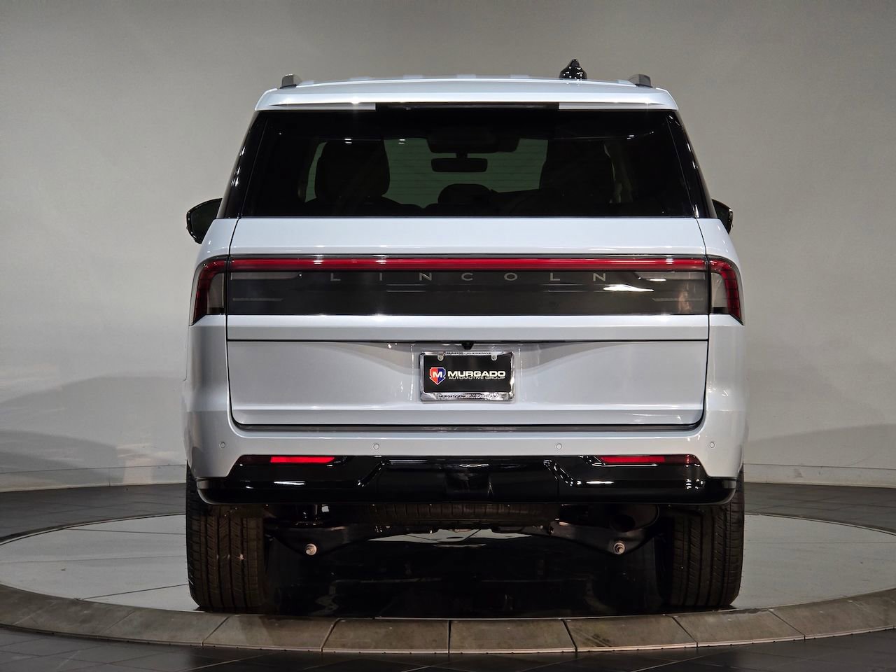 New 2025 Lincoln Navigator Reserve image 8