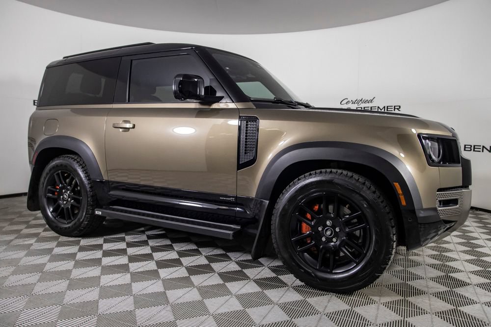 Used 2022 Land Rover Defender 90 X AWD/4WD image 2