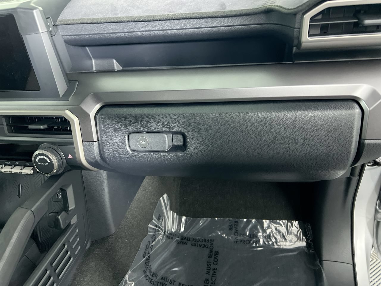 Used 2026 Toyota 4Runner SR5 RWD image 31