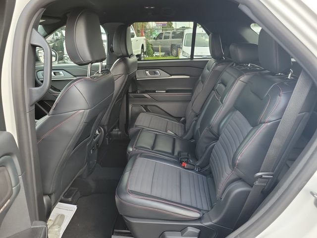 Certified 2025 Ford Explorer ST-Line RWD image 9