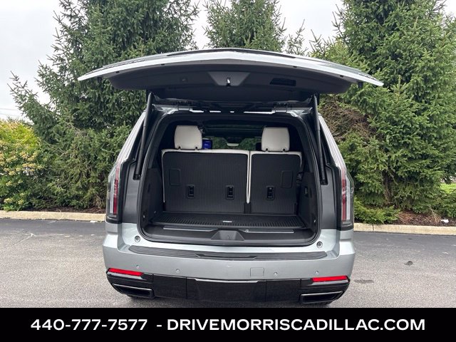 Certified 2025 Cadillac Escalade Sport Platinum w/ LPO, ONYX Package AWD/4WD image 5