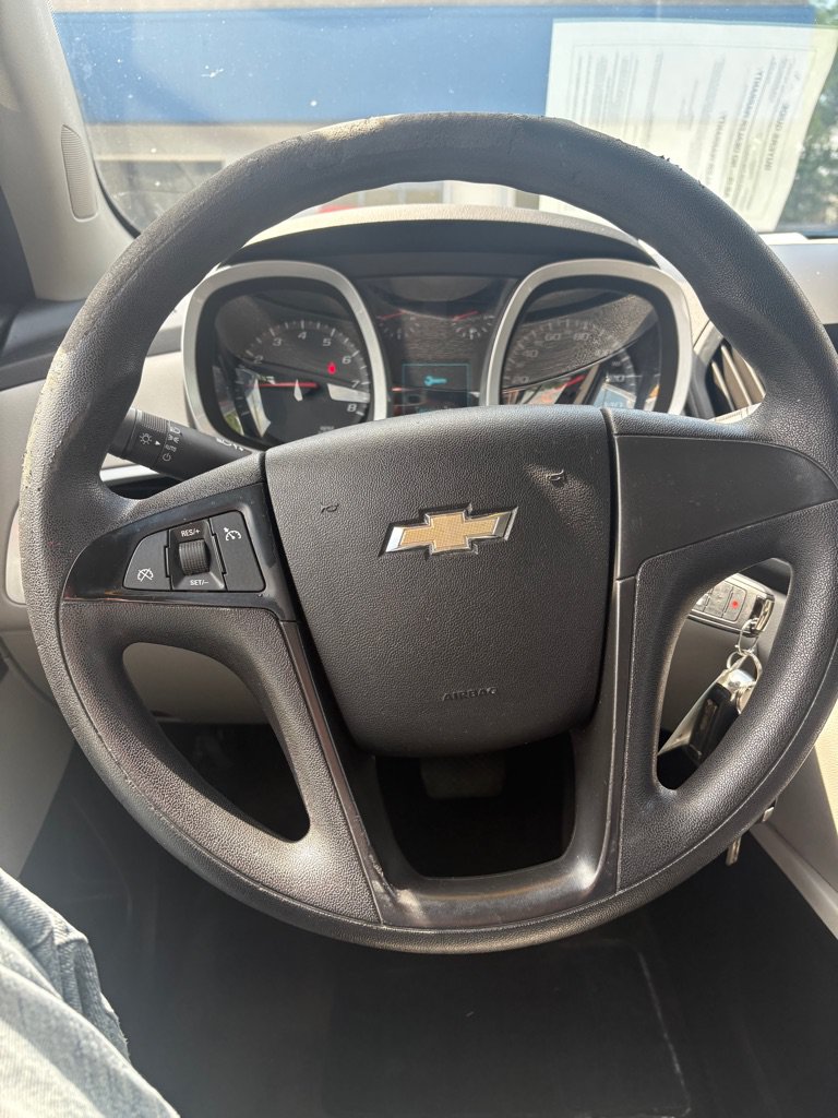 Used 2010 Chevrolet Equinox LS FWD image 16