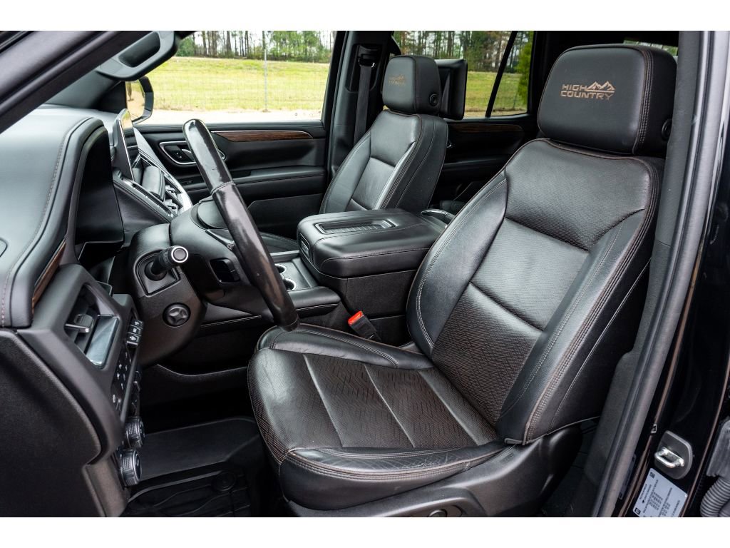 Used 2022 Chevrolet Tahoe High Country w/ Premium Package image 11