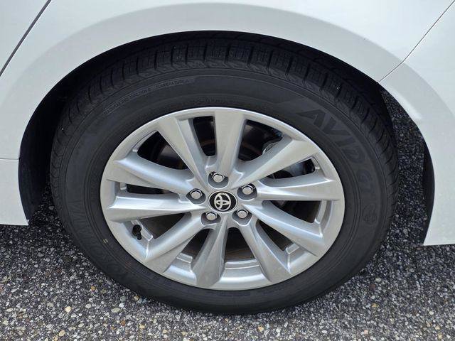 Certified 2026 Toyota Corolla LE w/ LE Premium Package FWD image 32