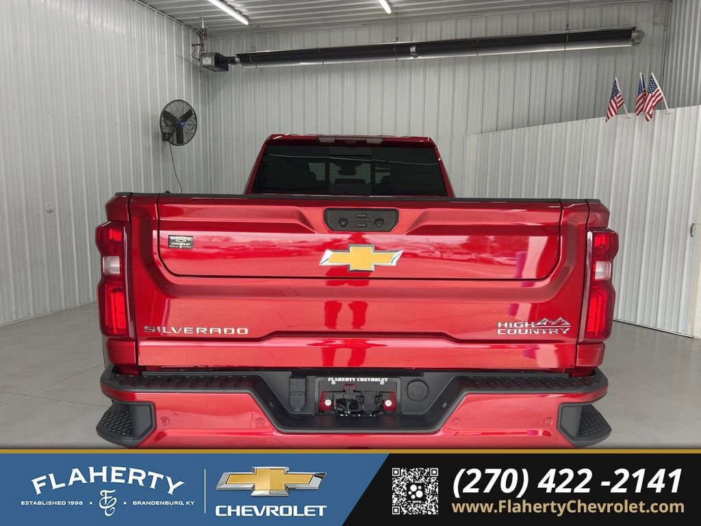 Used 2025 Chevrolet Silverado 3500 High Country w/ Technology Package image 4