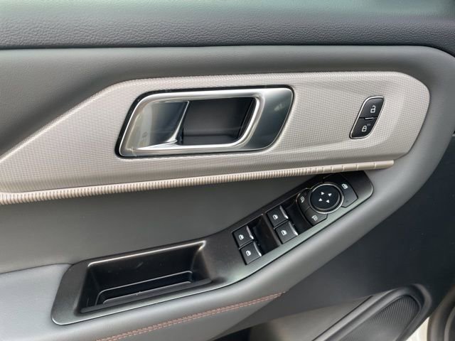 New 2026 Ford Explorer Active image 18