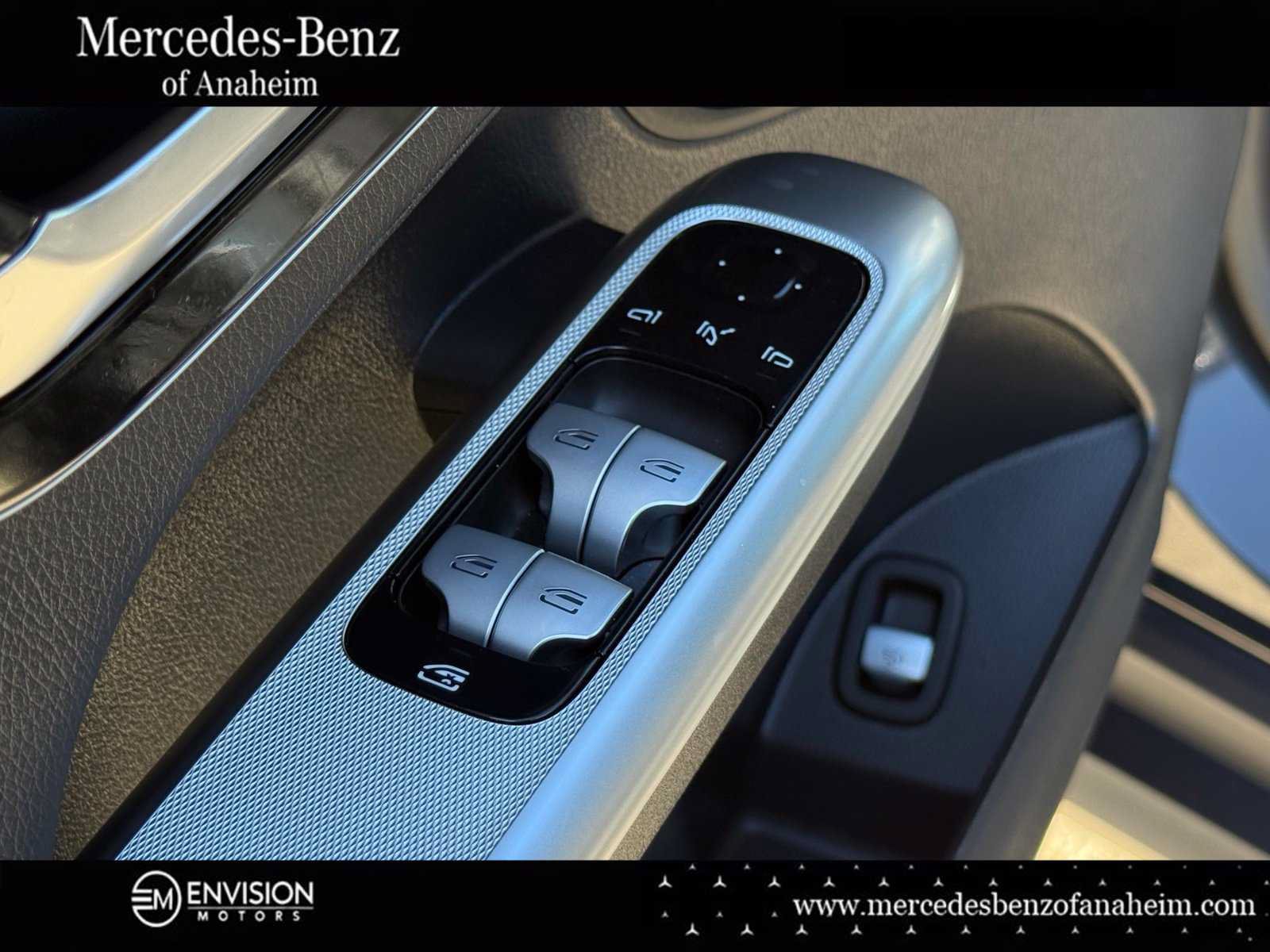 Used 2026 Mercedes-Benz GLC 300 image 24