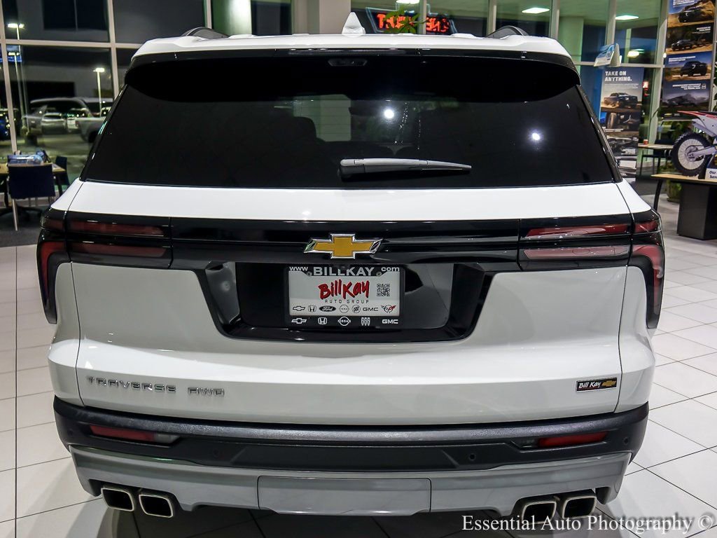 New 2026 Chevrolet Traverse LT w/ Driver Confidence Package image 7