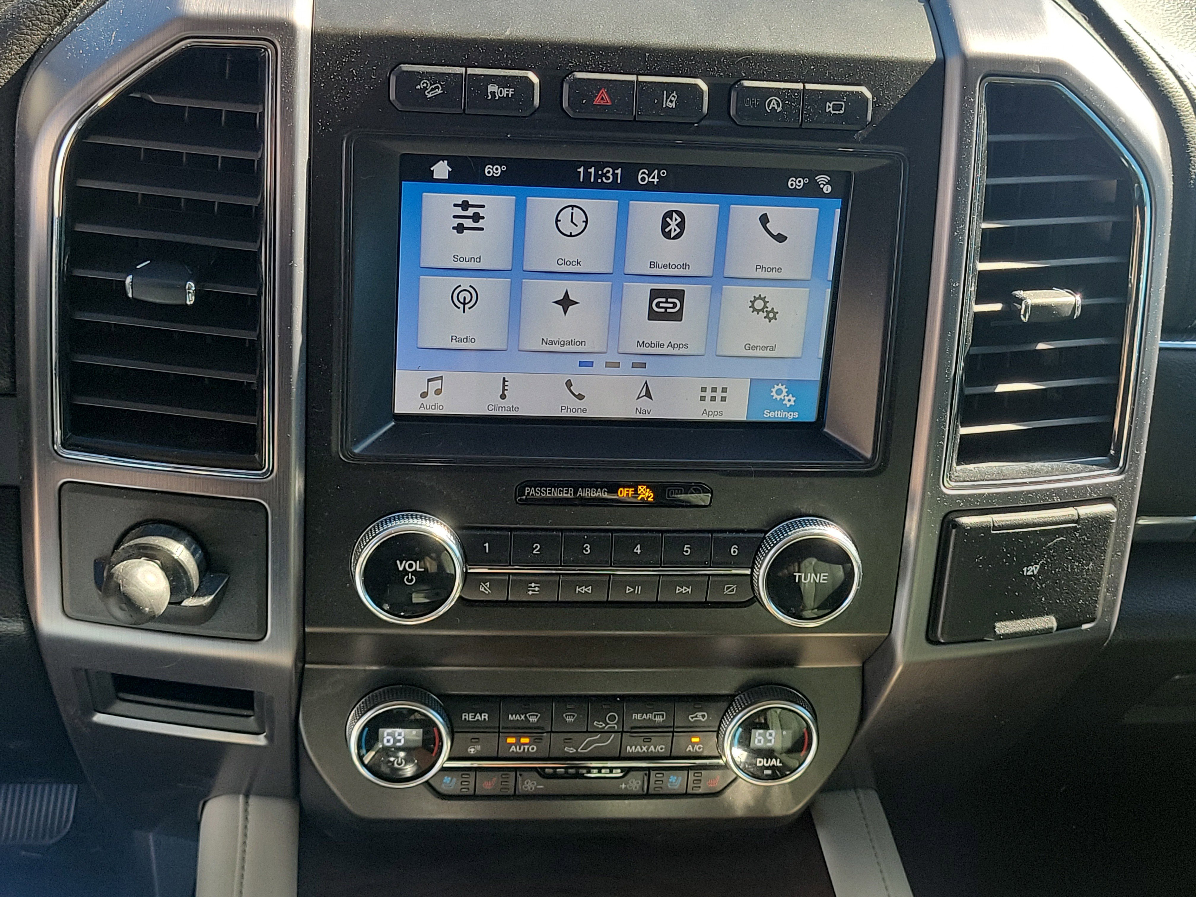 Used 2019 Ford Expedition Platinum image 24