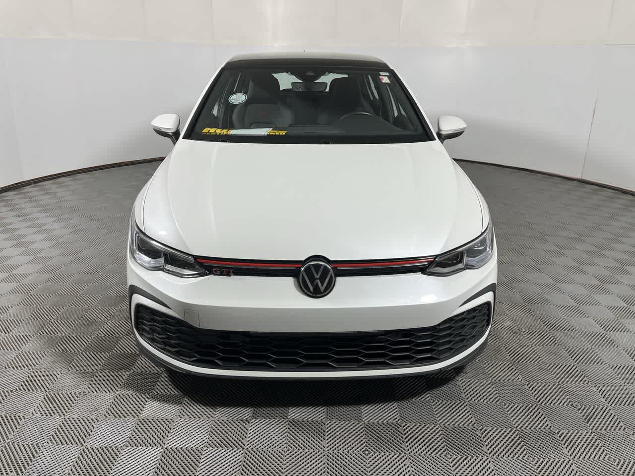 Used 2023 Volkswagen GTI SE FWD image 3