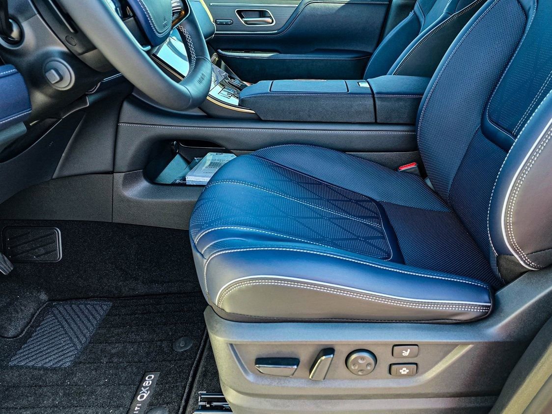 New 2026 INFINITI QX80 4WD w/ Sport Exterior Package image 13