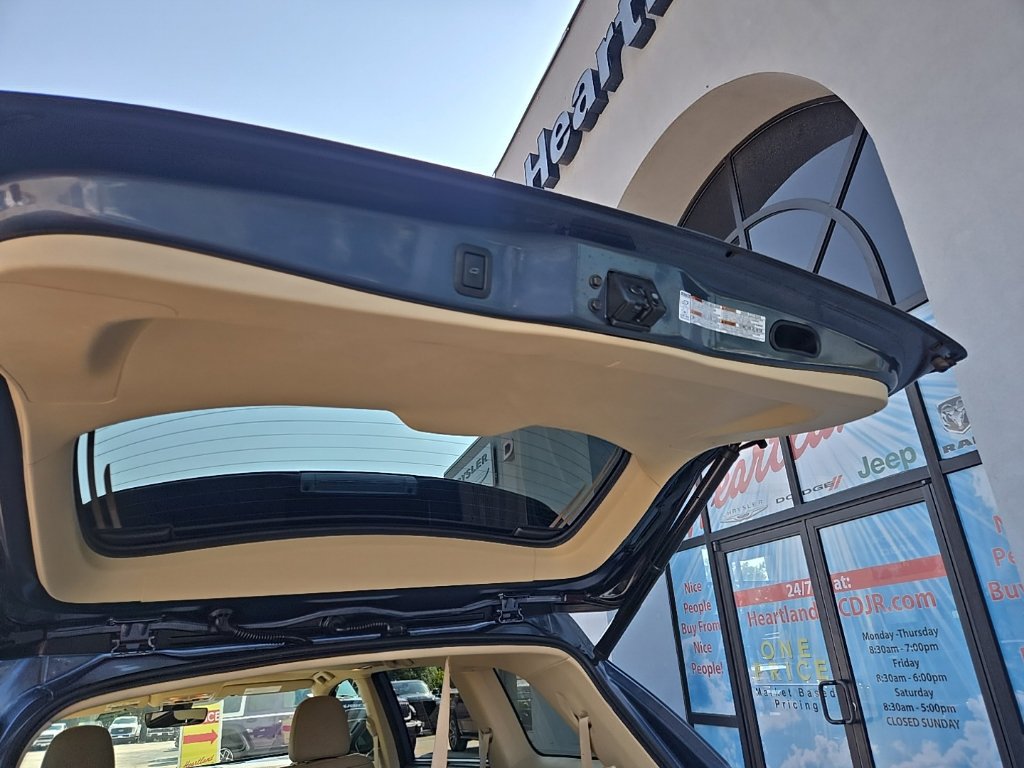 Used 2019 Toyota Highlander XLE FWD image 94