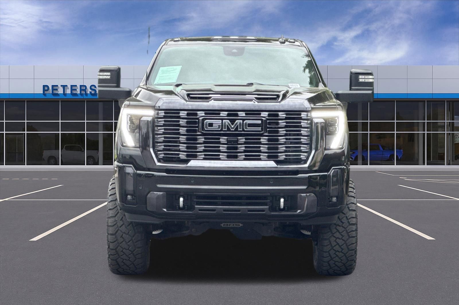 Used 2024 GMC Sierra 3500 Denali Ultimate AWD/4WD image 9
