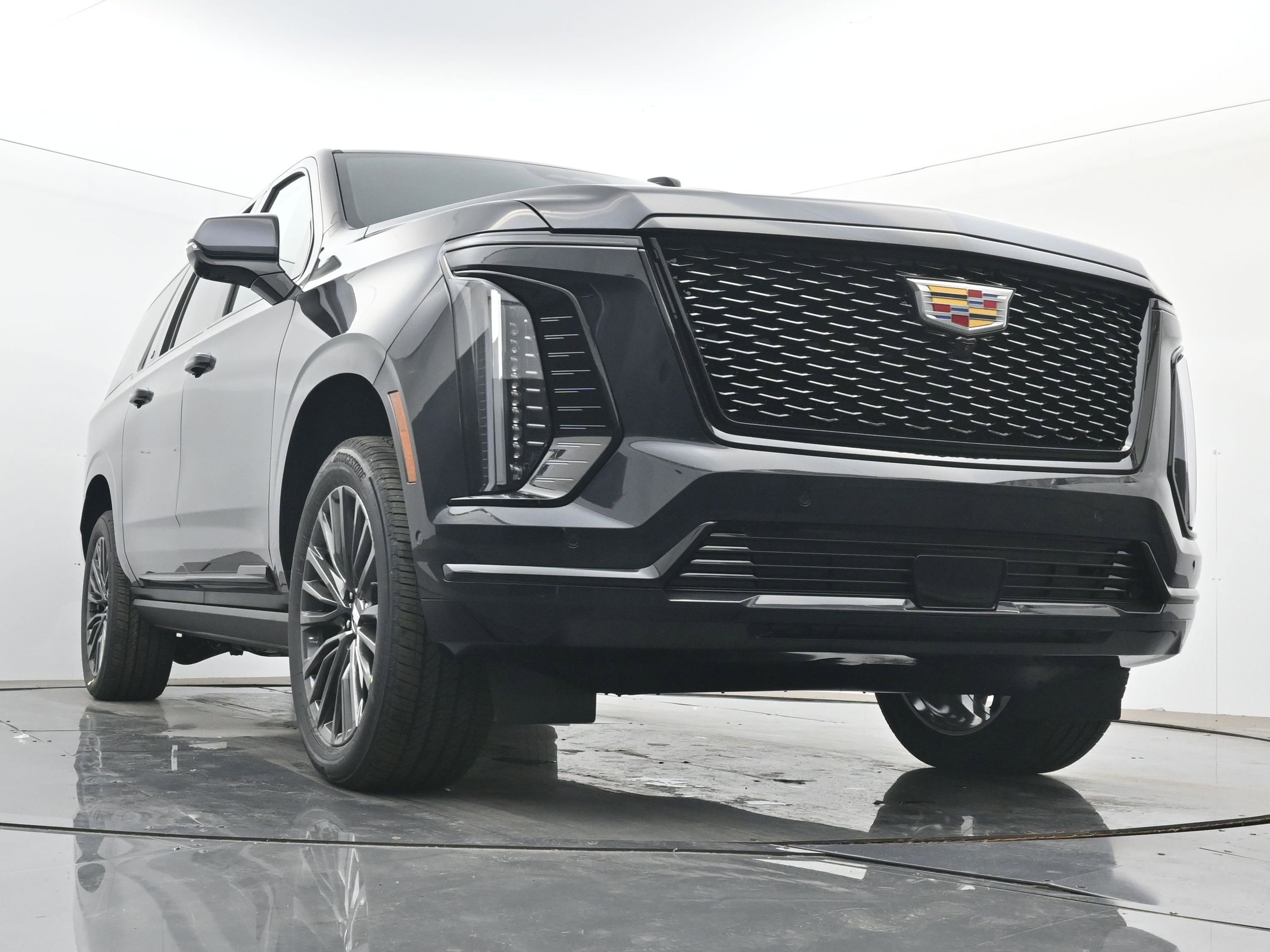 New 2026 Cadillac Escalade ESV Platinum Sport w/ LPO, Floor Liner Package AWD/4WD image 22