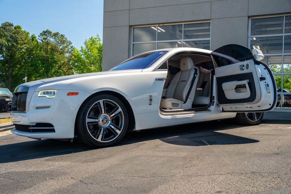Used 2018 Rolls-Royce Wraith image 5