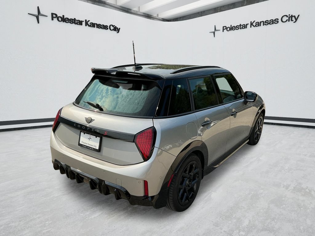 Used 2025 MINI Cooper S FWD image 5